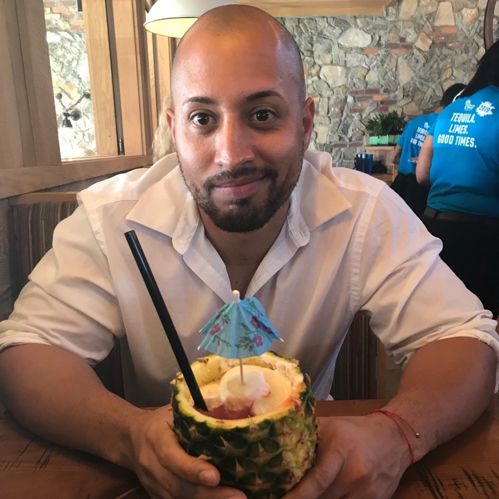 Meet your Posher, Issael